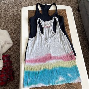Exercise tank top lot